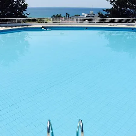 Ikaria Village Sea View * Πάφος